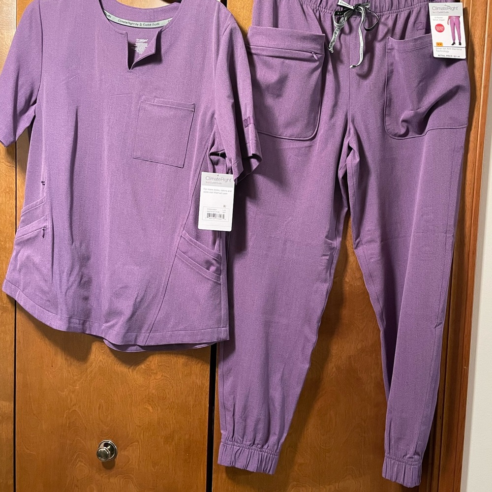 Climateright cuddle duds scrubs